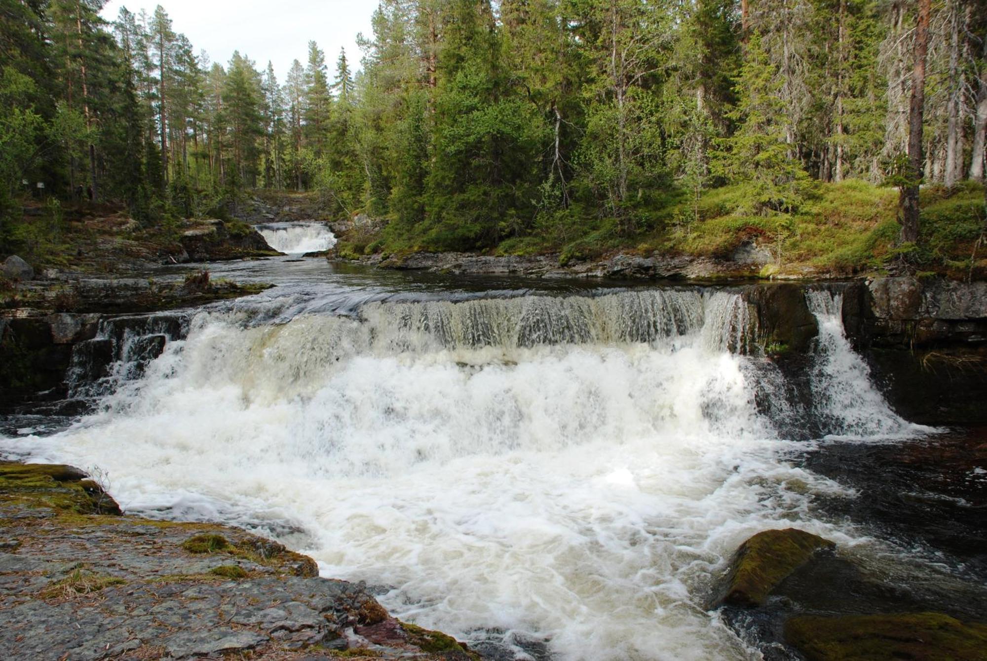 Hytte Anno 1721 Uten Internett, Strom, Vann - Men Med Rodmalt Utedo Ljørdal Zewnętrze zdjęcie